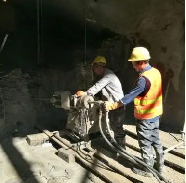 东西湖水下抗分散灌浆料特点 水下不分散注浆料介绍